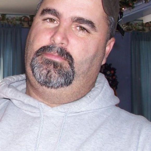 Poshmark profile picture for @roncal